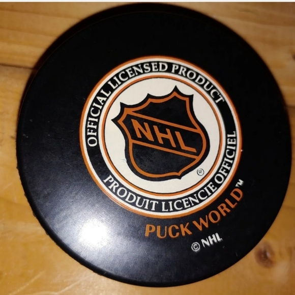 Simon Gagne #12 NHL Philadelphia Flyers Hockey Autographed Official Puck VTG 99 - Picture 4 of 8